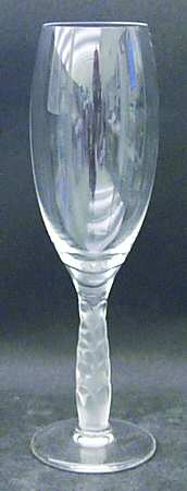 Kentia Fluted Champagne