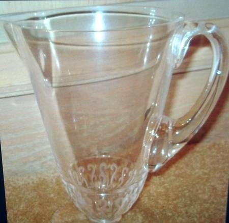 Treves Clear Pitcher