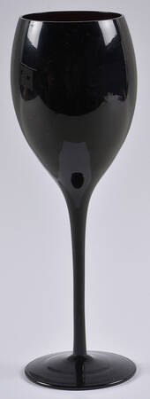 Caterina Black Wine Glass