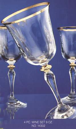 Classic Gold Wine Glass