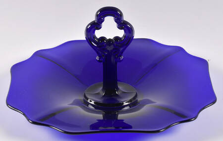 3400 Cobalt Blue 3400/10 Center Handled Tray