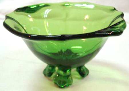 3400 Green (Dark Emerald Green) 3400 4 Toed Nut Cup