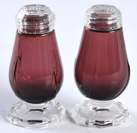 3400 Amethyst 3400/77 Footed Shaker Set with Glass Lids