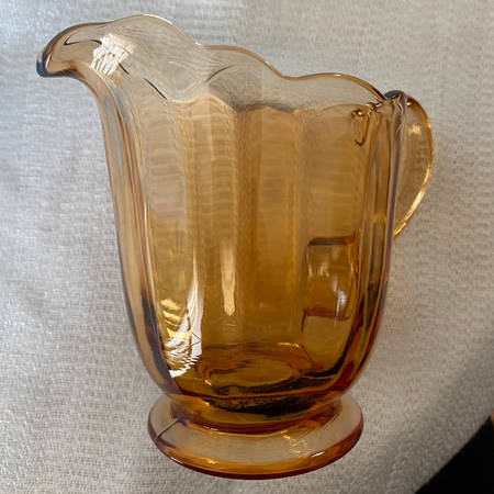 Newport Amber Creamer