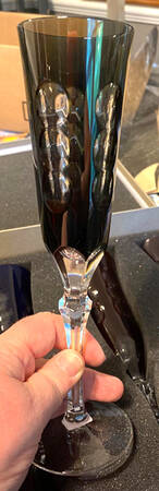 Kawali Knotched Stem Black Fluted Champagne
