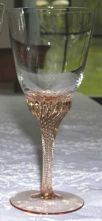 Flair Clear Pink Water Goblet