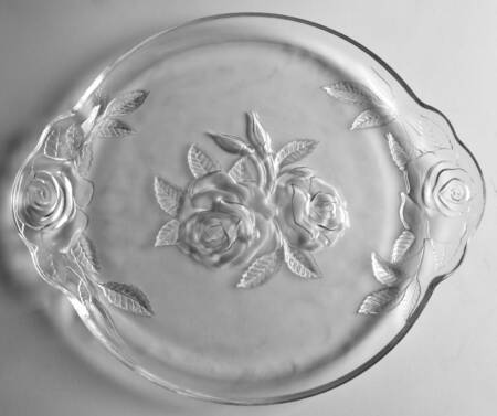 Lucia (Frost Stem) 14" Chop Plate