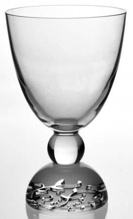 Organdi Wine Glass