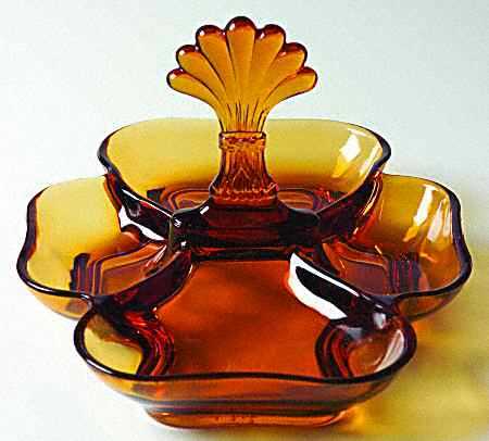 3400 Amber 3400 Four Part Relish with Center Handle