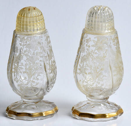 Wildflower Clear (Gold Trim, Stem 3121) 3400/77 Footed Shaker Set with Plastic Lids
