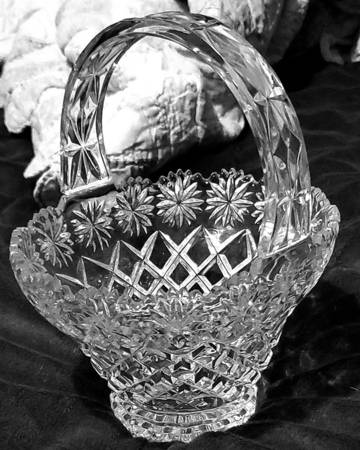 Brussels 7" Handled Basket