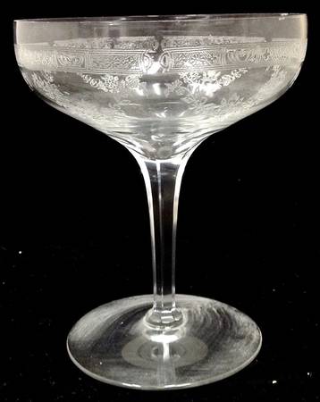 Bar & Garland Champagne/Tall Sherbet