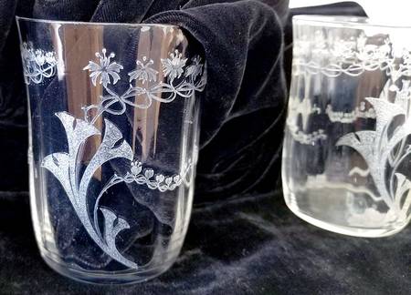 Floral Trumpets 8 Oz Flat Tumbler