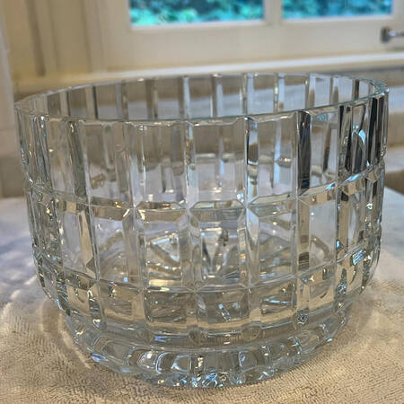 Emerald 8" Round Bowl