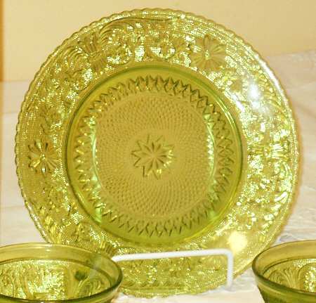 Sandwich Green (Lime Avocado) Luncheon Plate
