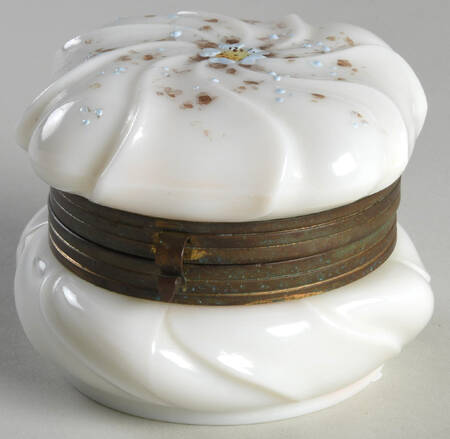 Wave Crest Round Box with Hinged Lid