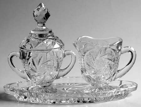 Pinwheel Creamer & Sugar W/Lid & Tray