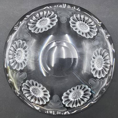 Paquerettes 9" Centerpiece