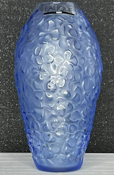 Violeta by Lalique