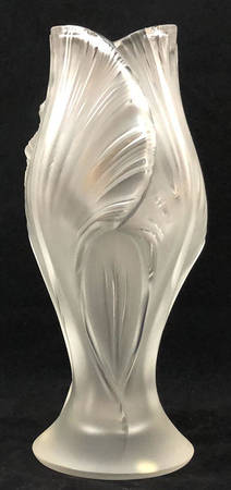 Iris 8" Flower Vase