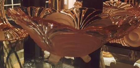 Alpine Pink (La Rosa) (#300) 11" Oval 4-Toed Handled Bowl