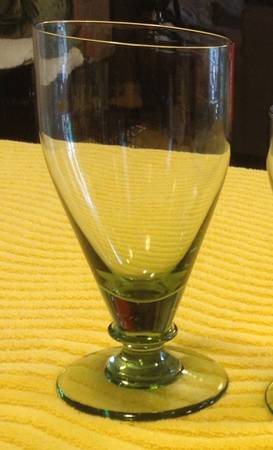 Lisa Green (Green and Gray) Iced Tea