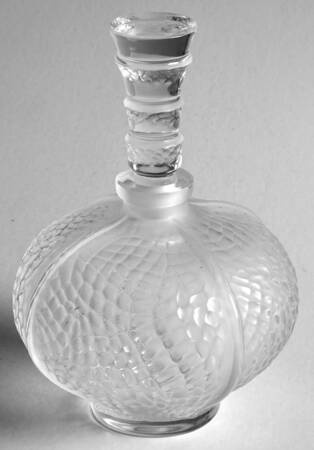 Crystal Lalique Perfume Bottles Eliselles Perfume Bottle & Stopper