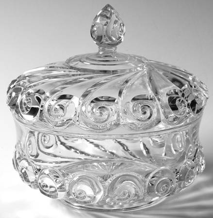 Snail Clear 8" Round Bowl & Lid