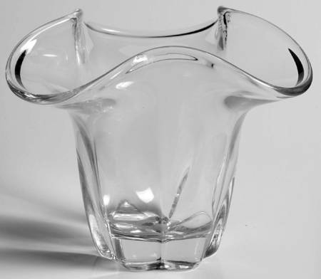 Canterbury (Heavy Pressed) 3" Cloveleaf Vase