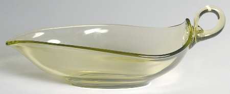 Chartreuse 8" 1 Handled Oval Nappy