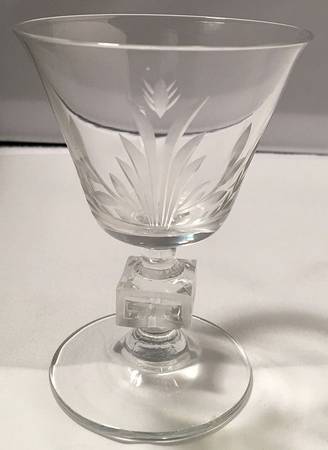 Governor Clinton (Cut) Wine Glass