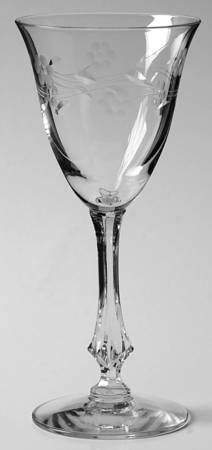 Queen's Lace Wine Glass