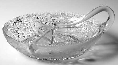 Sandwich Clear (Stem 41) 8" Round Top Handle 3 Part Relish