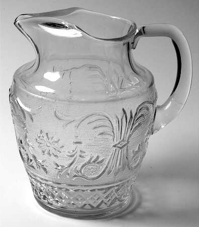 Sandwich Clear (Stem 41) 64 Oz Pitcher