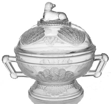 Shell and Tassel Clear (Pressed) Round Covered Butter