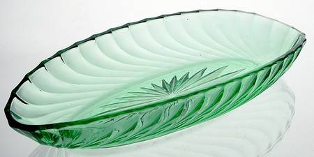 Spiral Flutes Green 8" Oval Relish