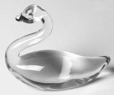 Pall Mall Clear 3" Solid Swan