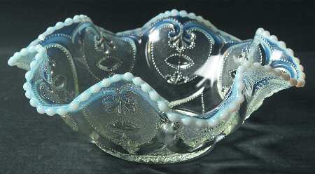 Jewelled Heart White (Opalescent) Large Fruit Bowl