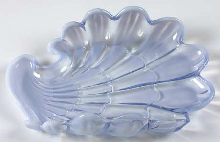 Sanibel Blue (Opalescent) 9" Shell Shape Relish