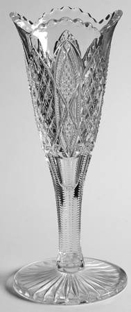 Scalloped Six Point 8" Flower Vase