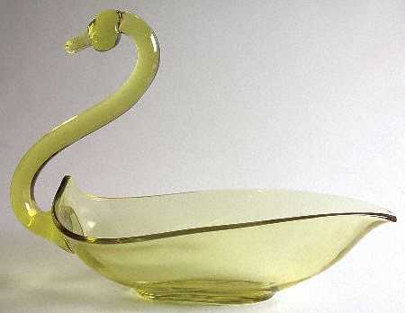 Animals & Figurines 11" Open Swan