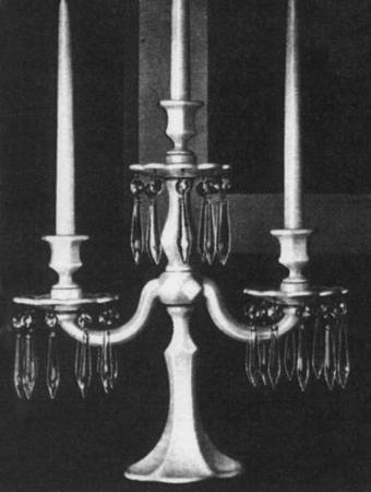 Candelabras & Epergnes 3 Light Candelabra w/3 Bobeches & 30 Prisms