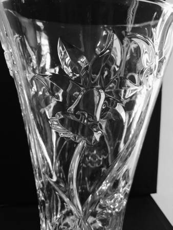 D6C2 10" Flower Vase