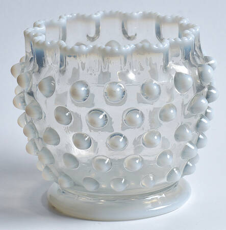 Elson Dew Drop White (Opalescent) Open Spooner