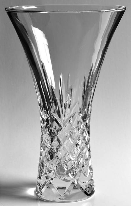 Sutherland (Smooth Stem) 9" Flower Vase