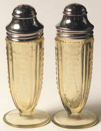 Madrid Amber Footed Shaker Set & Metal Lids