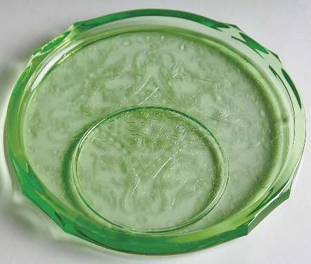 Madrid Green Round Hot Plate with Indent
