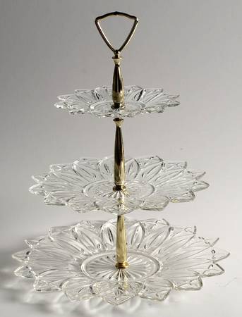 Petal Clear 3 Tier Serving Tray
