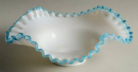 Aqua Crest (Pale Blue) 7" Square Bowl