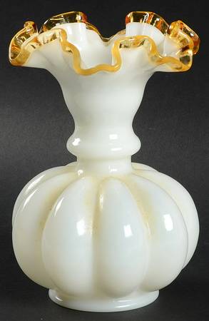 Gold Crest 6" Double Crimped Vase